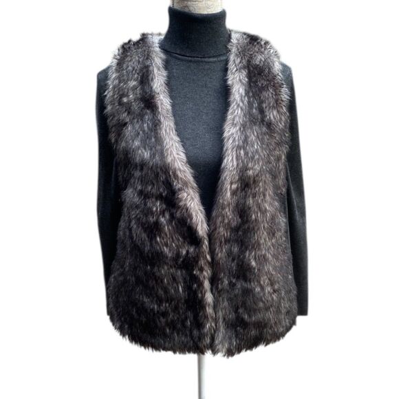 ZARA Kids Faux Fur Vest Black Gray Size 11/12 Fits Women’s Small Soft Plush Boho - Picture 2 of 12